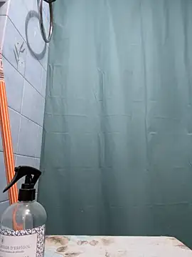 Rogerpere online show from October 2025 05:58:02 PM