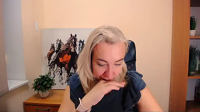 Amor fati  online show from September 2025 01:44:02 PM