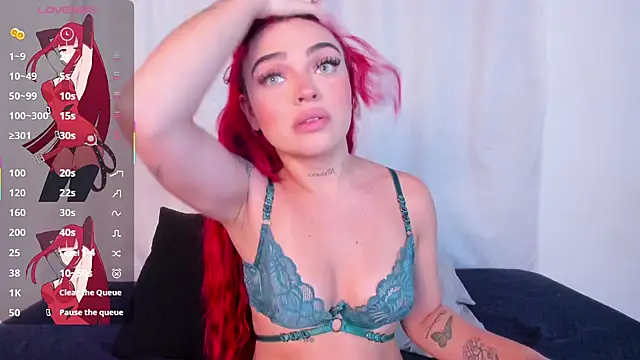 Snapshot of NicoleRouss chatting on February 2025 04:25:01 AM NicoleRouss online show from February 2025 04:25:01 AM