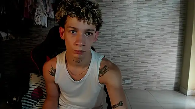 Snapshot of mateodeamjo chatting on September 2025 07:24:02 PM mateodeamjo online show from September 2025 07:24:02 PM