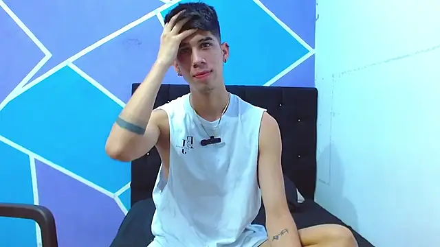 Snapshot of jhony-sex chatting on December 2024 06:15:02 AM jhony-sex online show from December 2024 06:15:02 AM