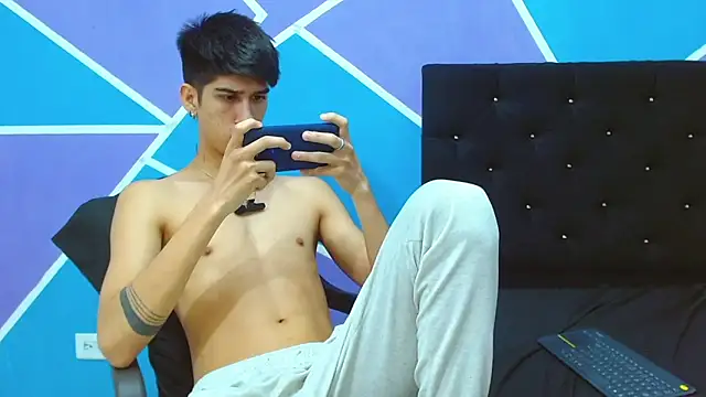 Snapshot of jhony-sex chatting on December 2024 06:12:02 AM jhony-sex online show from December 2024 06:12:02 AM