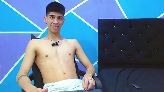 Snapshot of jhony-sex chatting on December 2024 05:05:02 AM jhony-sex online show from December 2024 05:05:02 AM