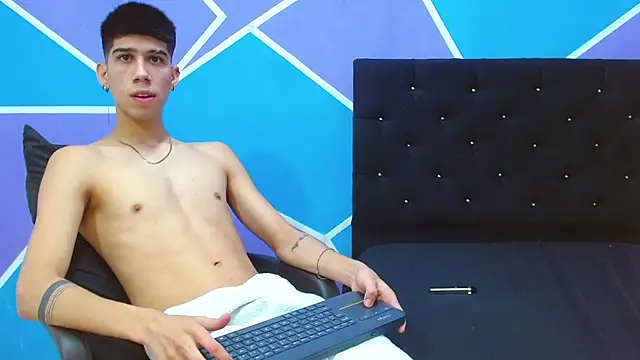 Snapshot of jhony-sex chatting on December 2024 08:11:02 AM jhony-sex online show from December 2024 08:11:02 AM