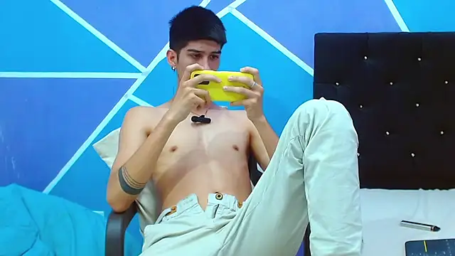 Snapshot of jhony-sex chatting on January 2025 11:00:01 PM jhony-sex online show from January 2025 11:00:01 PM