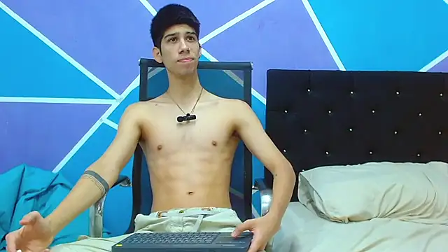 Snapshot of jhony-sex chatting on January 2025 09:05:01 AM jhony-sex online show from January 2025 09:05:01 AM