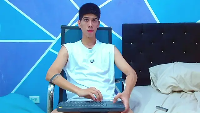 Snapshot of jhony-sex chatting on February 2025 08:28:02 AM jhony-sex online show from February 2025 08:28:02 AM