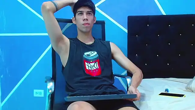 Snapshot of jhony-sex chatting on March 2025 08:33:02 AM jhony-sex online show from March 2025 08:33:02 AM