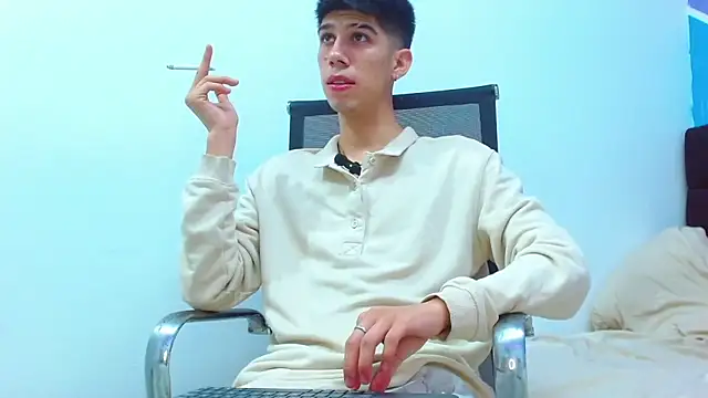 Snapshot of jhony-sex chatting on March 2025 06:53:01 AM jhony-sex online show from March 2025 06:53:01 AM