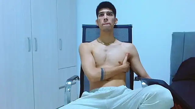 Snapshot of jhony-sex chatting on September 2025 06:57:02 AM jhony-sex online show from September 2025 06:57:02 AM