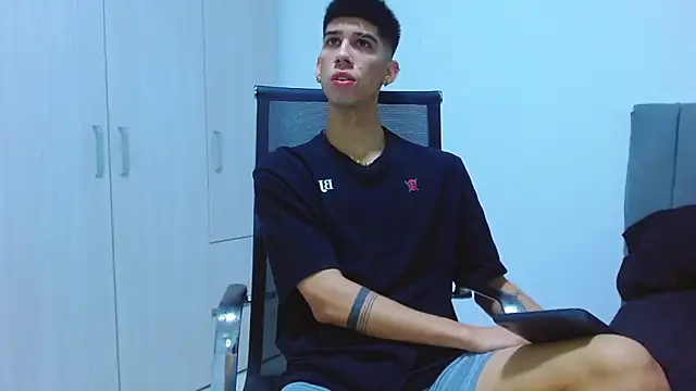 Snapshot of jhony-sex chatting on September 2025 03:07:02 AM jhony-sex online show from September 2025 03:07:02 AM