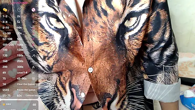 RoseStarr online show from October 2025 04:15:02 PM