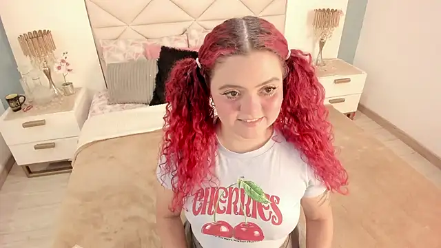 Twwiiggy online show from October 2025 08:09:02 PM