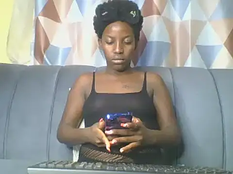 Snapshot of HoLy-ViRgiN chatting on February 2025 12:32:01 AM HoLy-ViRgiN online show from February 2025 12:32:01 AM