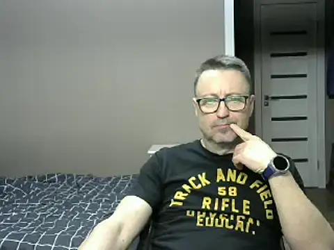 HarrySnake online show from February 2025 06:37:01 PM