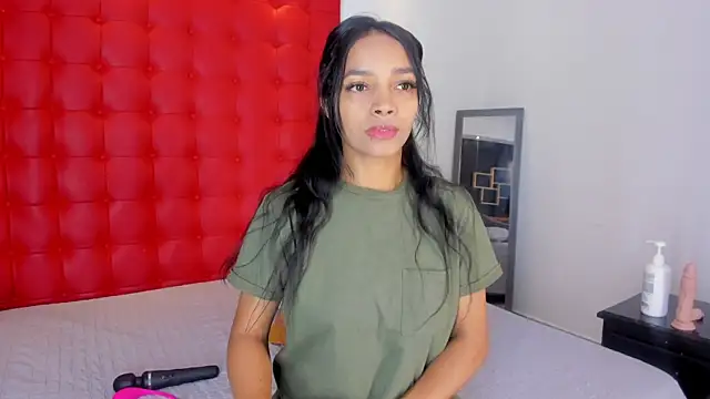 Snapshot of Daliana_Beck chatting on November 2025 08:30:02 PM Daliana Beck online show from November 2025 08:30:02 PM