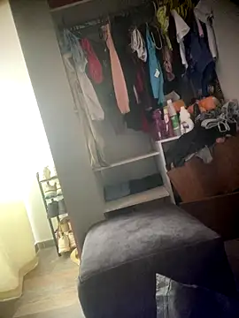 Snapshot of Berry_Bans chatting on November 2025 06:24:02 PM Berry Bans online show from November 2025 06:24:02 PM