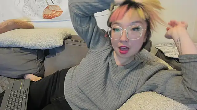 luxgray online show from December 2024 01:35:02 AM