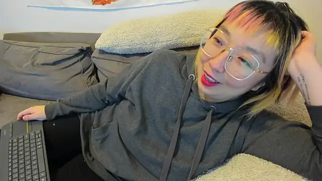 luxgray online show from January 2025 01:29:01 AM