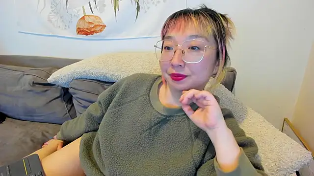 luxgray online show from February 2025 12:28:01 AM