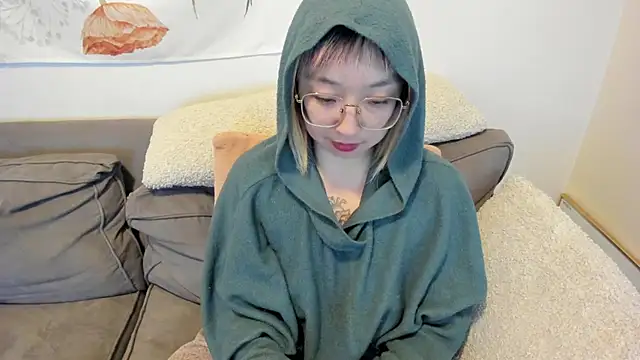 luxgray online show from March 2025 12:59:01 AM