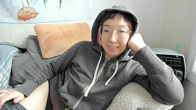 luxgray online show from December 2025 08:13:01 PM