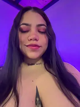 Snapshot of aliensexy chatting on January 2025 11:51:01 PM aliensexy online show from January 2025 11:51:01 PM
