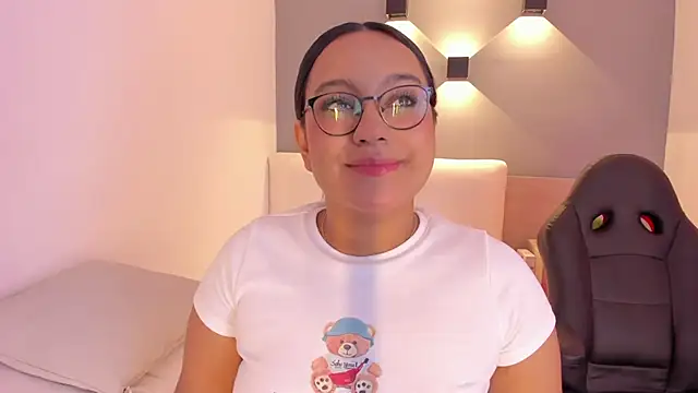 ellamontoya online show from January 2025 04:36:02 AM