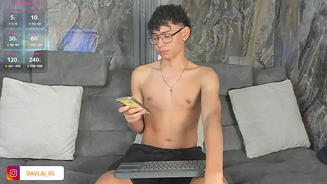 Snapshot of Daviid_laidd chatting on November 2025 09:14:02 PM Daviid laidd online show from November 2025 09:14:02 PM