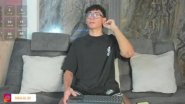 Snapshot of Daviid_laidd chatting on November 2025 10:31:01 PM Daviid laidd online show from November 2025 10:31:01 PM