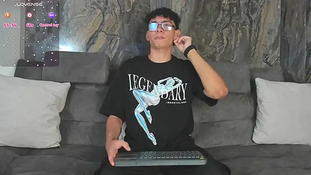 Snapshot of Daviid_laidd chatting on December 2025 07:42:02 PM Daviid laidd online show from December 2025 07:42:02 PM