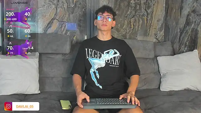 Snapshot of Daviid_laidd chatting on December 2025 07:33:02 PM Daviid laidd online show from December 2025 07:33:02 PM