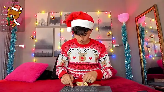 noah and rose online show from December 2024 12:00:02 AM