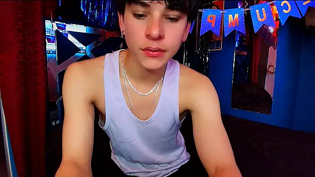 Snapshot of Luke_Howland chatting on November 2025 11:58:01 PM Luke Howland online show from November 2025 11:58:01 PM