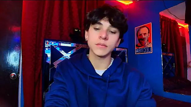 Snapshot of Luke_Howland chatting on November 2025 02:45:01 AM Luke Howland online show from November 2025 02:45:01 AM