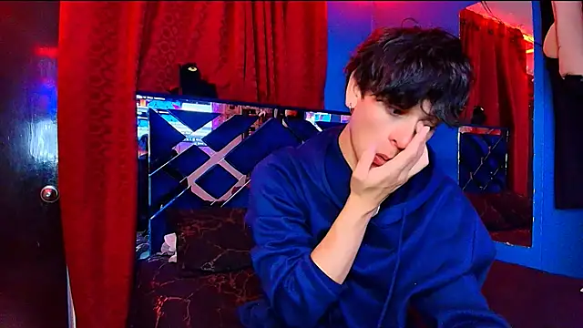 Snapshot of Luke_Howland chatting on December 2025 03:34:01 AM Luke Howland online show from December 2025 03:34:01 AM