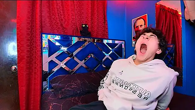 Snapshot of Luke_Howland chatting on December 2025 08:28:02 PM Luke Howland online show from December 2025 08:28:02 PM