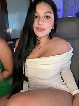 Snapshot of sarasoto_1 chatting on February 2025 08:33:02 PM sarasoto 1 online show from February 2025 08:33:02 PM