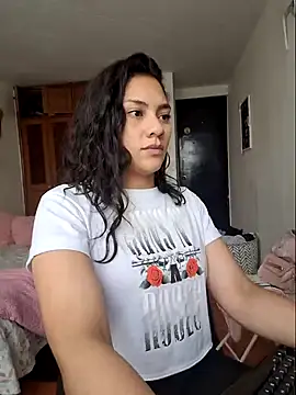 Snapshot of Thaliacooper_ chatting on December 2024 06:56:02 PM Thaliacooper online show from December 2024 06:56:02 PM
