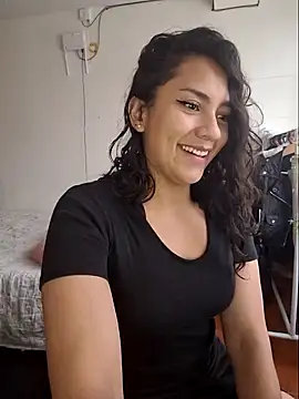 Snapshot of Thaliacooper_ chatting on January 2025 06:21:01 PM Thaliacooper online show from January 2025 06:21:01 PM