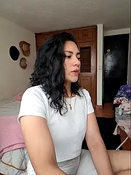 Snapshot of Thaliacooper_ chatting on March 2025 05:46:01 PM Thaliacooper online show from March 2025 05:46:01 PM