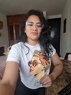 Snapshot of Thaliacooper_ chatting on September 2025 05:35:01 PM Thaliacooper online show from September 2025 05:35:01 PM