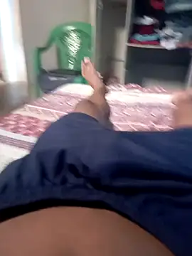 Snapshot of Lui5670 chatting on December 2025 02:55:01 PM Lui5670 online show from December 2025 02:55:01 PM