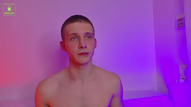 Snapshot of MarkGWalker chatting on December 2025 03:43:01 PM MarkGWalker online show from December 2025 03:43:01 PM