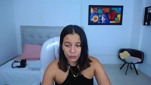 Chiqui milk  online show from January 2025 07:18:02 PM