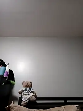 KingDragon098 online show from November 2025 01:30:01 AM