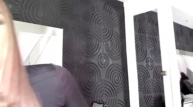 ambermartin  online show from January 2025 07:18:02 PM