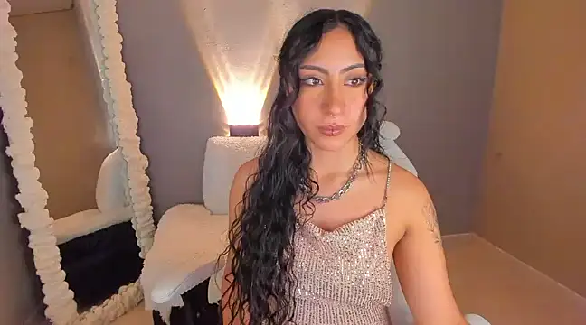 amber curly online show from January 2025 02:07:01 PM