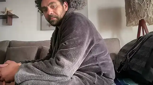 RoyalPharaoh online show from February 2025 01:16:01 PM