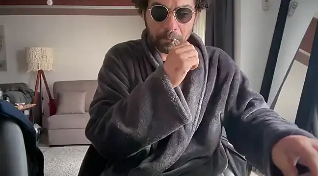 RoyalPharaoh online show from February 2025 12:11:01 PM